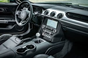 Ford Mustang Bullitt rollt im August zum Händler 5 Ford Mustang Bullitt