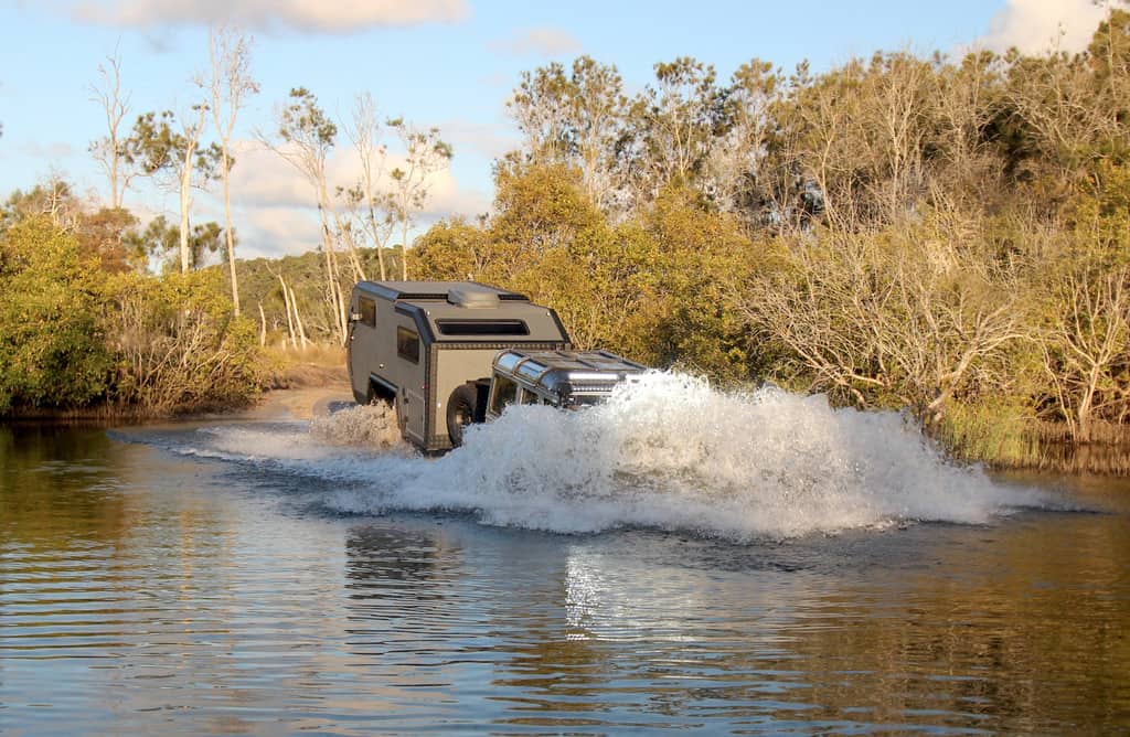 Offroad-Caravan made in Down Under: Bruder EXP-6 5 Bruder EXP-6