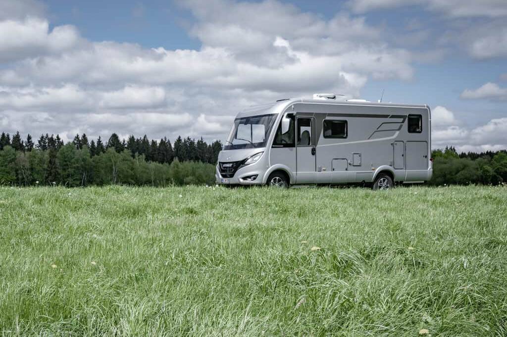 Hymer B-Klasse: Reisemobile mit Frontantrieb auf Sprinter-Basis 6 B-Klasse Modern Comfort