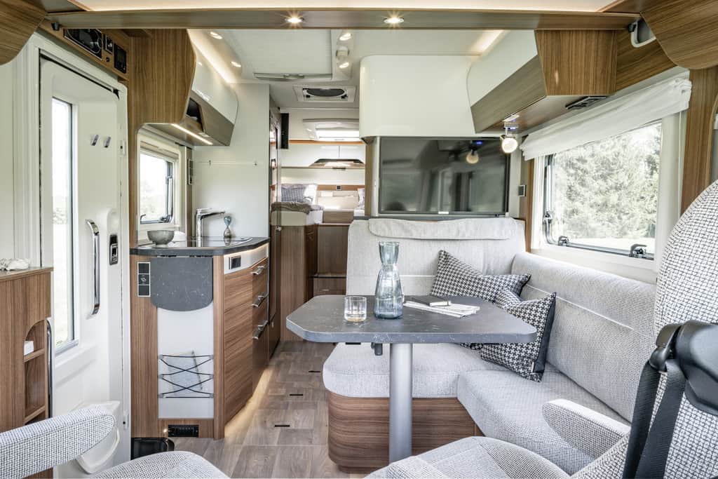 Hymer B-Klasse: Reisemobile mit Frontantrieb auf Sprinter-Basis 5 Hymer B-Klasse Modern Comfort