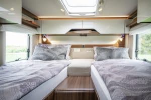 Hymer B-Klasse: Reisemobile mit Frontantrieb auf Sprinter-Basis 10 Hymer B-Klasse Modern Comfort
