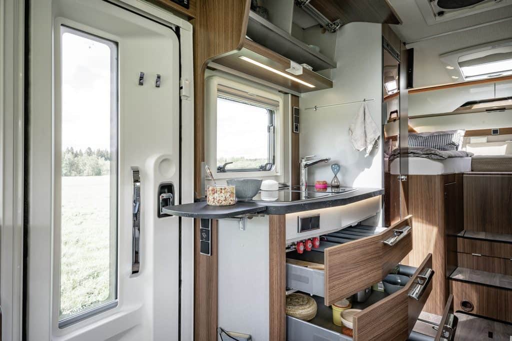 Hymer B-Klasse: Reisemobile mit Frontantrieb auf Sprinter-Basis 6 Hymer B-Klasse Modern Comfort