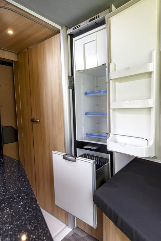 Reimo baut den VW Crafter zum Campingbus aus 5 VW Crafter mit Reimo-Ausbau