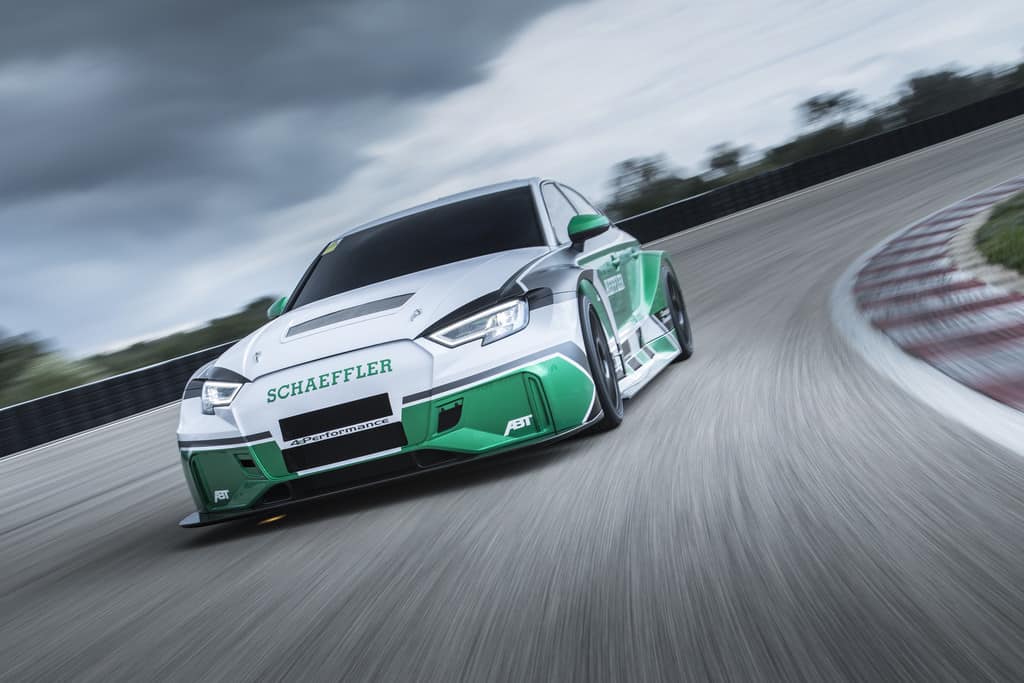 Schaeffler packt vier Formel-E-Motoren in einen Audi A3 1 Schaeffler 4 e-Performance
