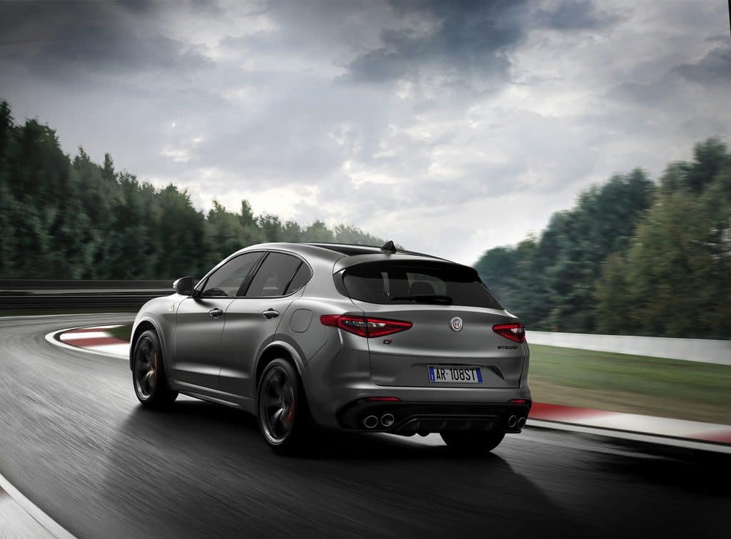 Alfa Romeo legt Nürburgring-Editionen auf 4 Alfa Romeo Stelvio Quadrifoglio N-Ring