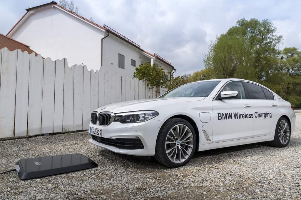 BMW bietet als erster Hersteller induktives Laden an 2 BMW Wireless Charging