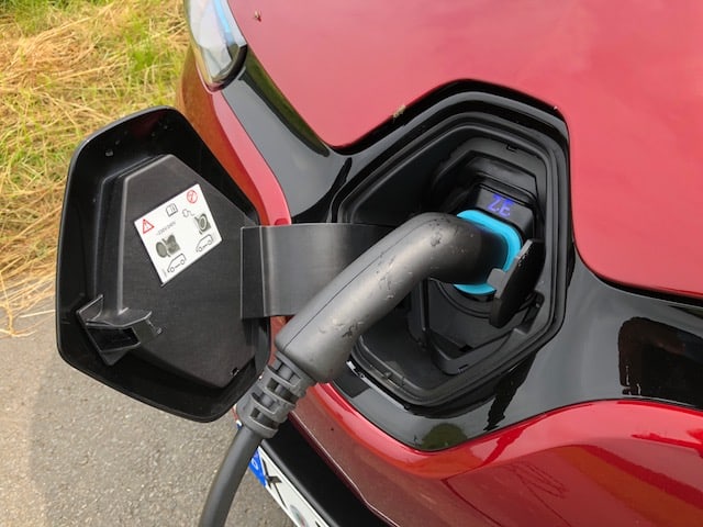 Renault ZOE - Mit dem kompakten Elektro-Auto unterwegs in der Eifel 9 der-Autotester