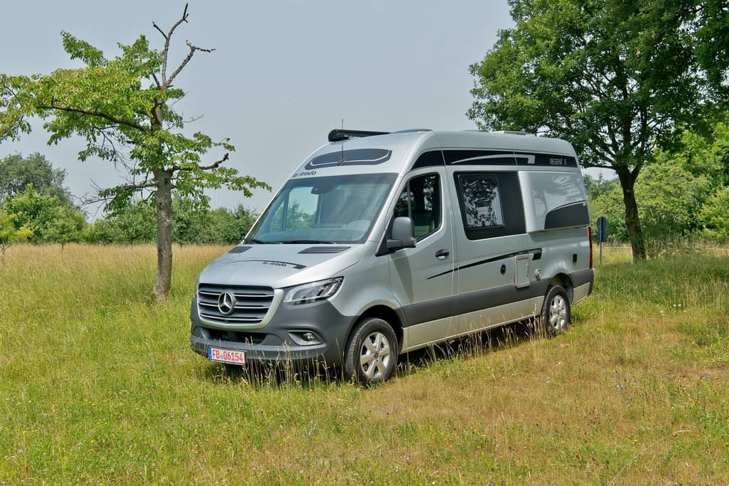 La Strada: Luftfederung für Avanti und Assistenzsysteme für Regent S 18 La Strada Regent S
