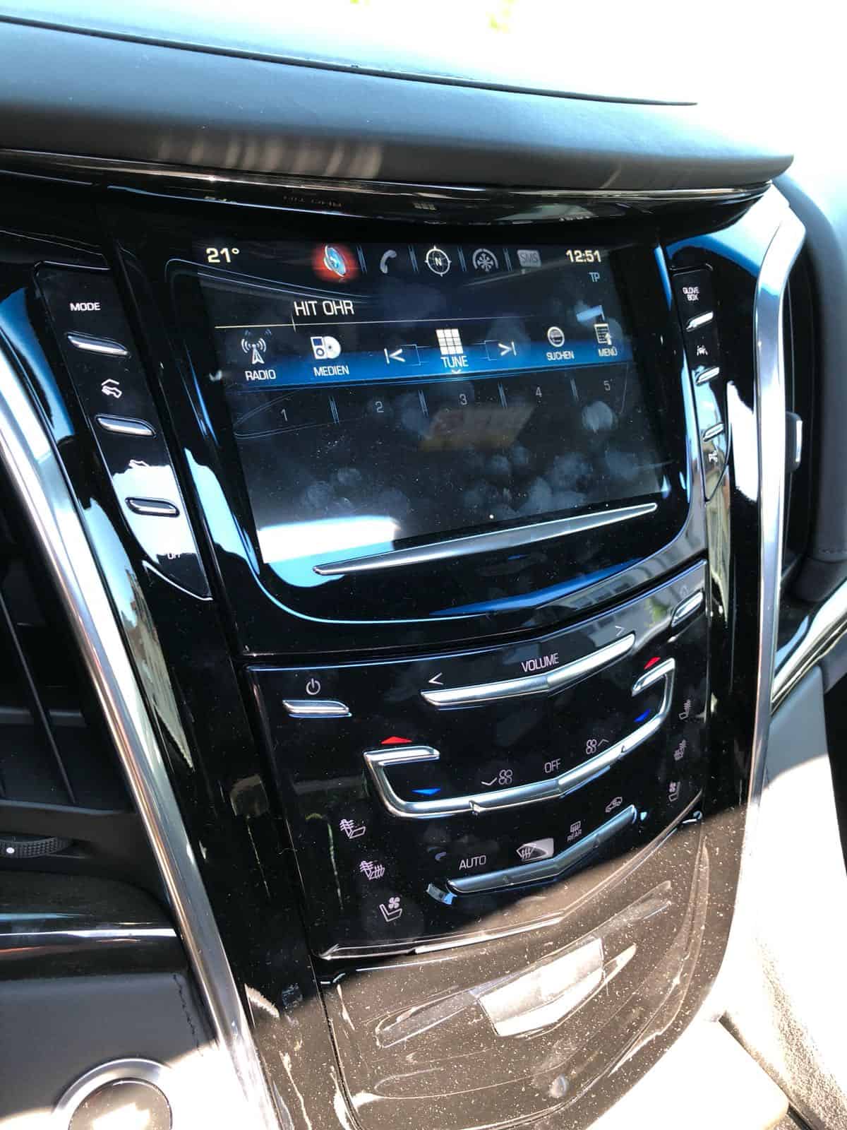 Cadillac Escalade - Wie das Wohnzimmer der Amerikaner 9 Cadillac Escalade