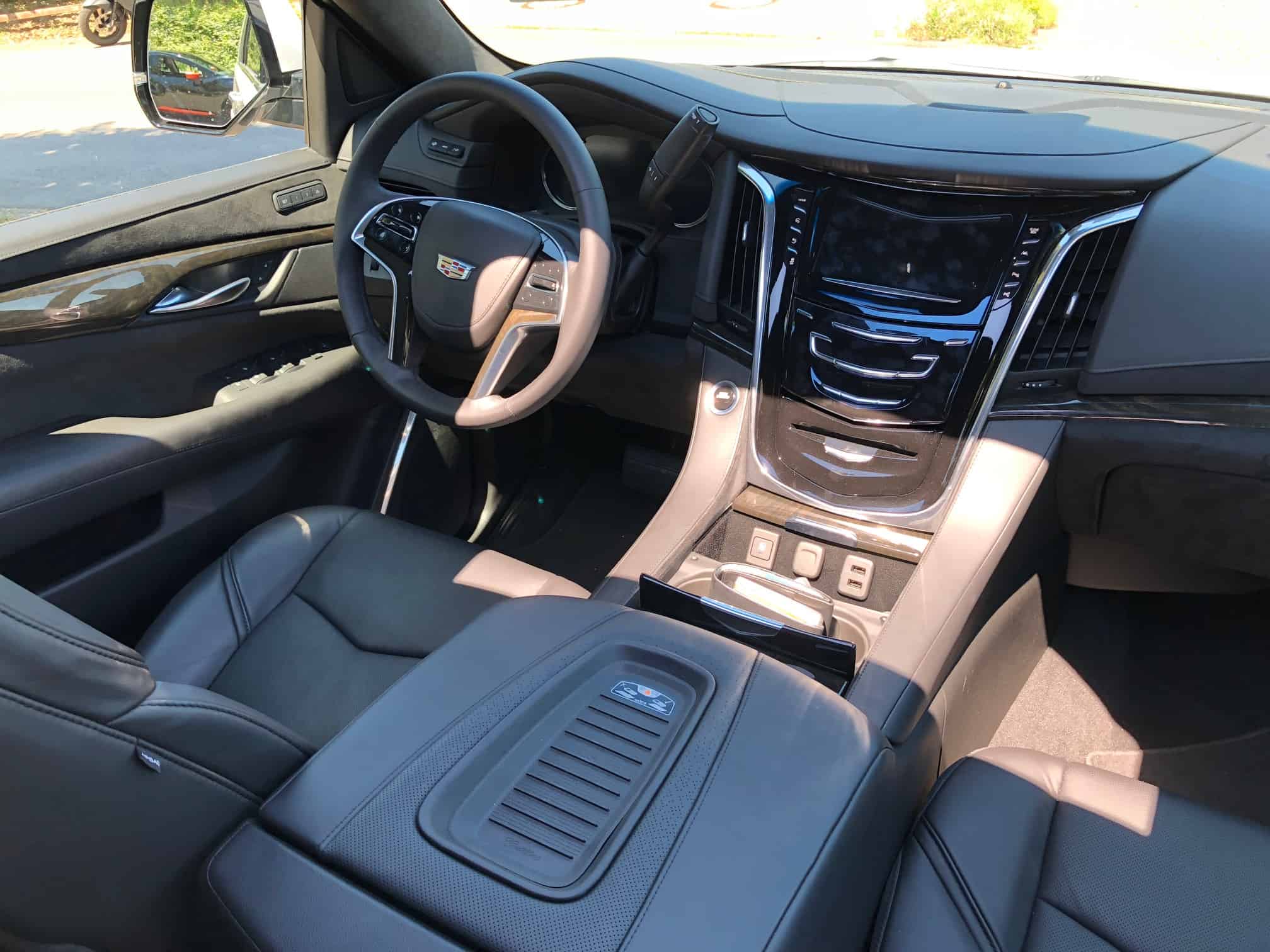 Cadillac Escalade - Wie das Wohnzimmer der Amerikaner 10 Cadillac Escalade