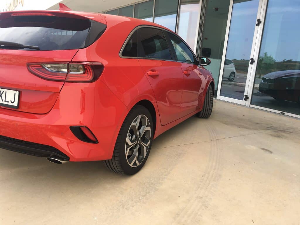 Der neue Kia Ceed zeigt Gesicht 8 der-Autotester
