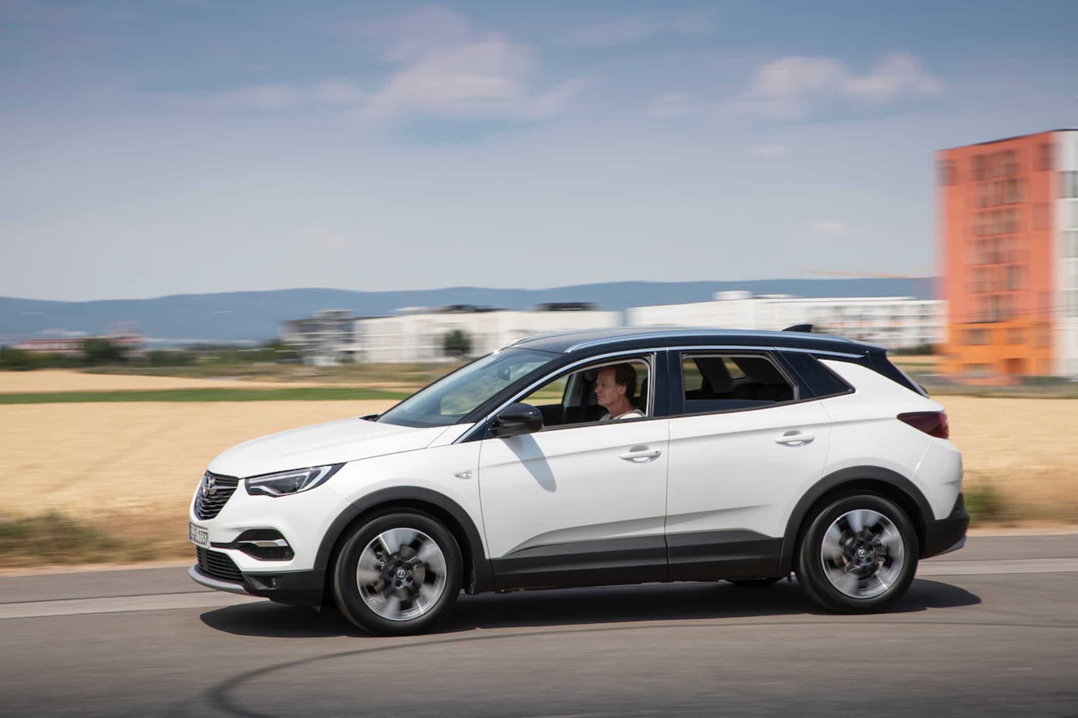 Opel X-Modelle erfüllen strengste Abgasnorm 6d-temp 17 der-Autotester