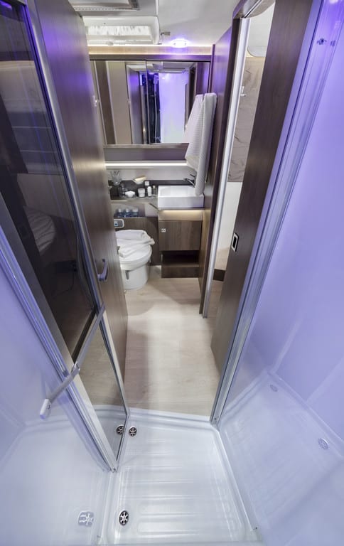 Challenger stattet weitere Grundrisse mit Smart Lounge aus 1 der-Autotester