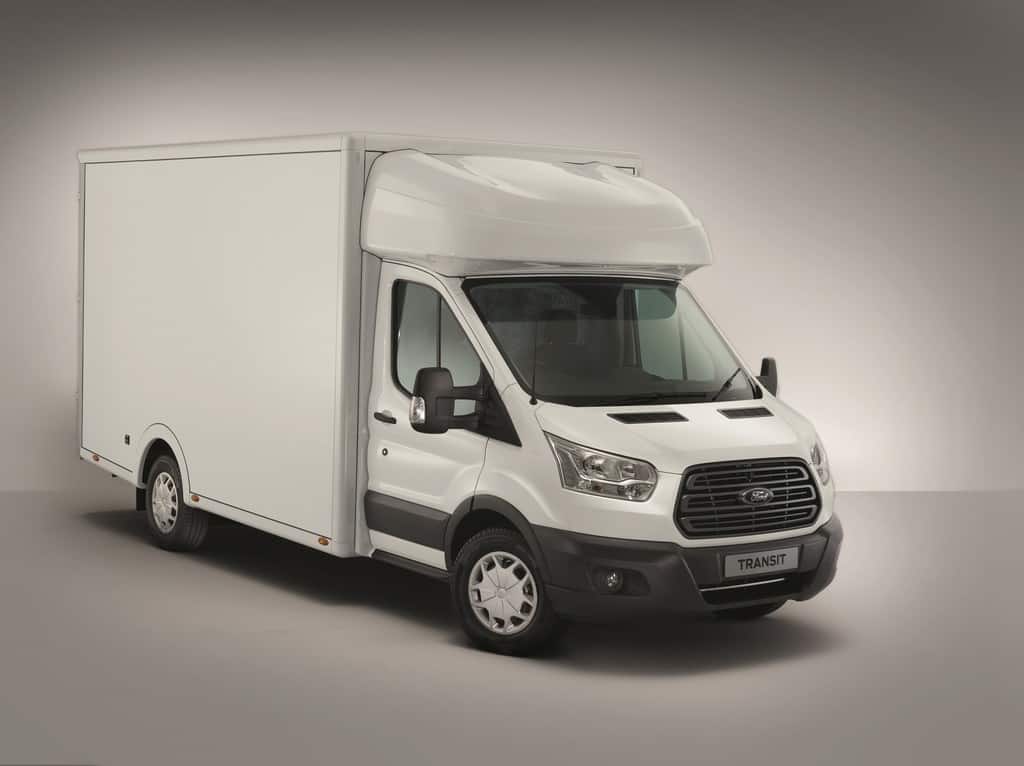 Ford Transit mit weiterentwickeltem Tiefrahmenfahrgestell 1 der-Autotester