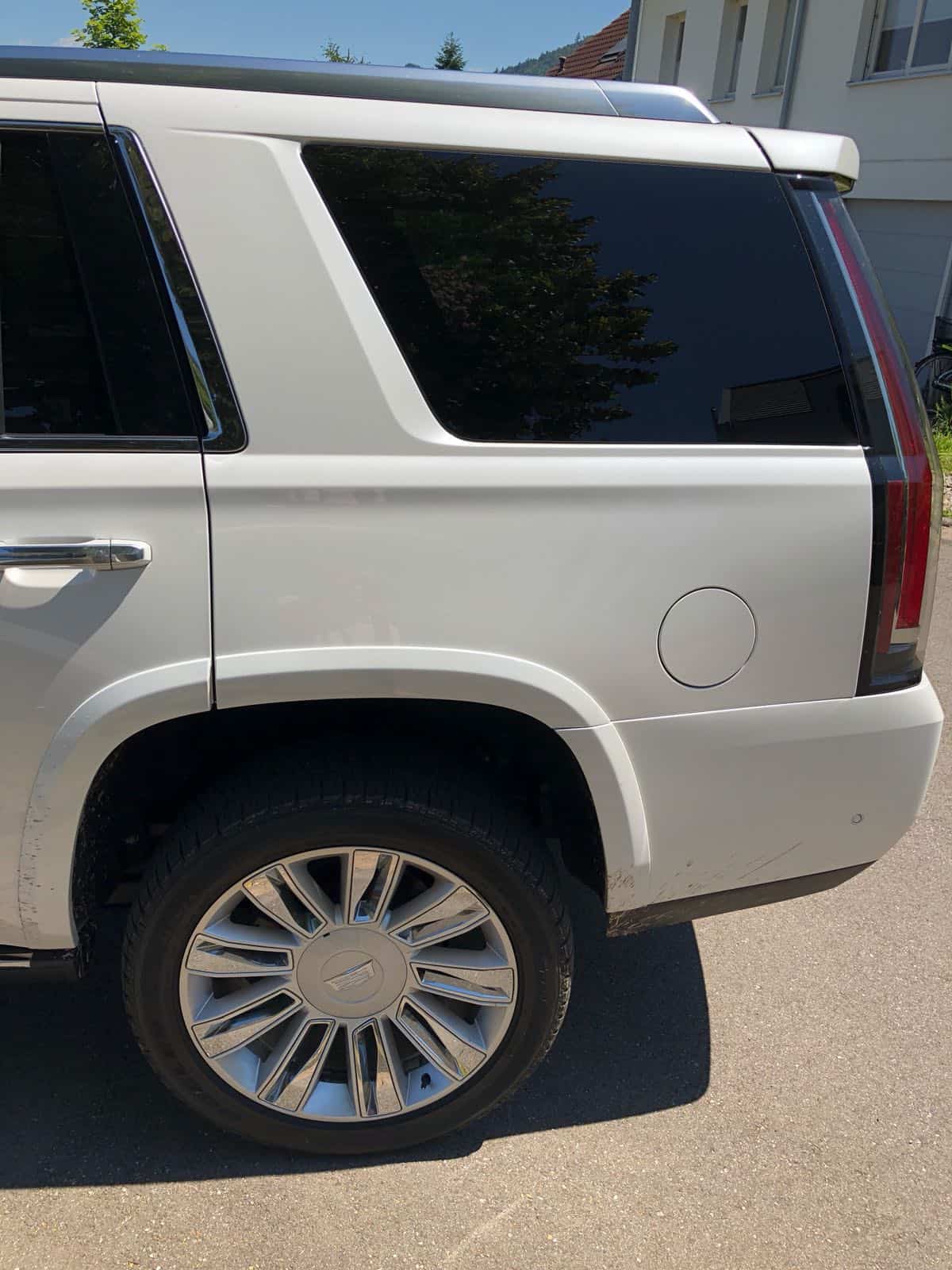Cadillac Escalade - Wie das Wohnzimmer der Amerikaner 20 Cadillac Escalade
