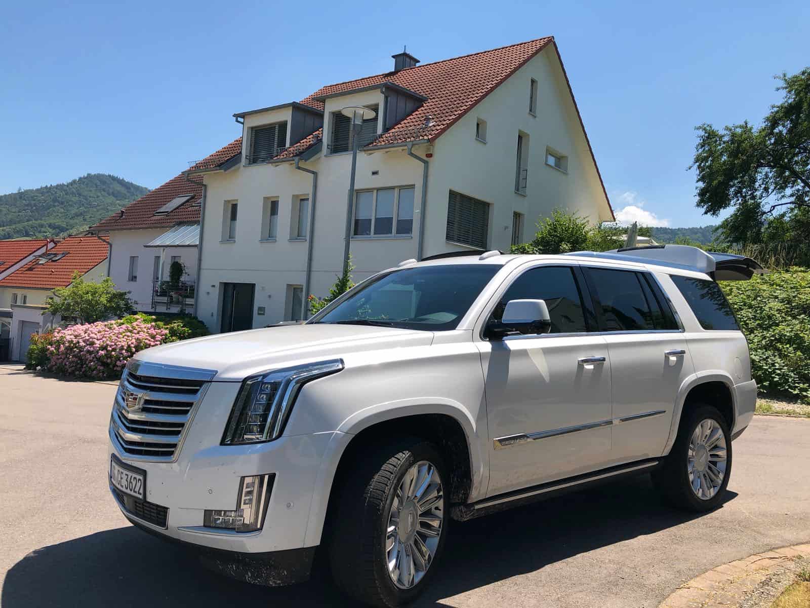Cadillac Escalade - Wie das Wohnzimmer der Amerikaner 1 Cadillac Escalade
