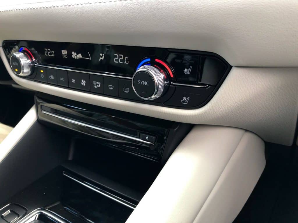Mazda hat seine Mittelklasse Limousine überarbeitet 7 der-Autotester