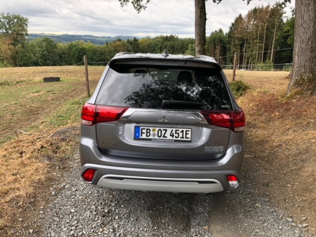 Mitsubishi steigert mit dem Outlander das Bewusstsein für Plug-In-Hybride 6 der-Autotester