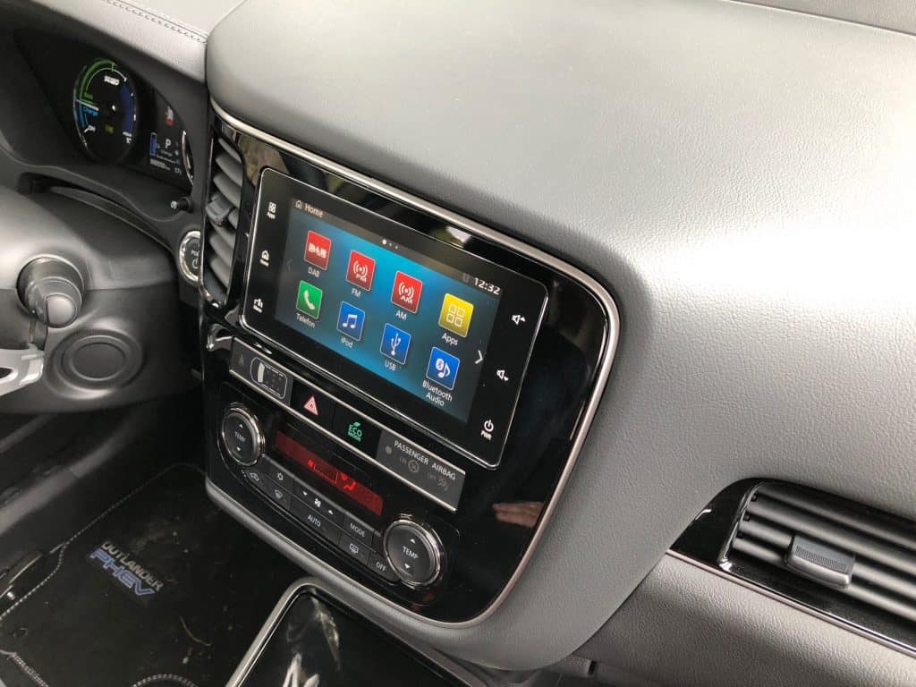 Mitsubishi steigert mit dem Outlander das Bewusstsein für Plug-In-Hybride 15 der-Autotester