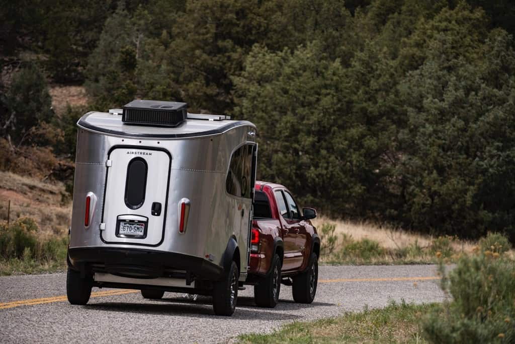 Basecamp X: Kleiner Airstream für Offroad-Fans 1 Airstream Basecamp X