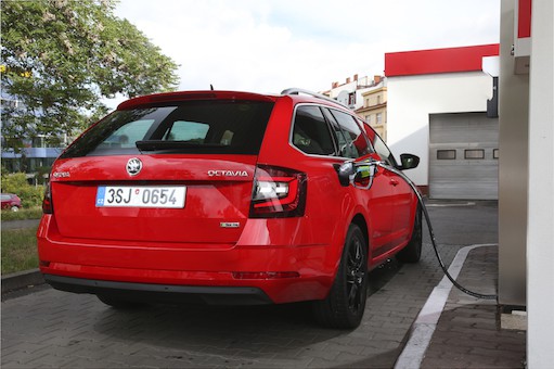 Škoda Octavia Combi G-TEC: Bis zu 480 Kilometer Reichweite im Erdgasmodus 14 der-Autotester