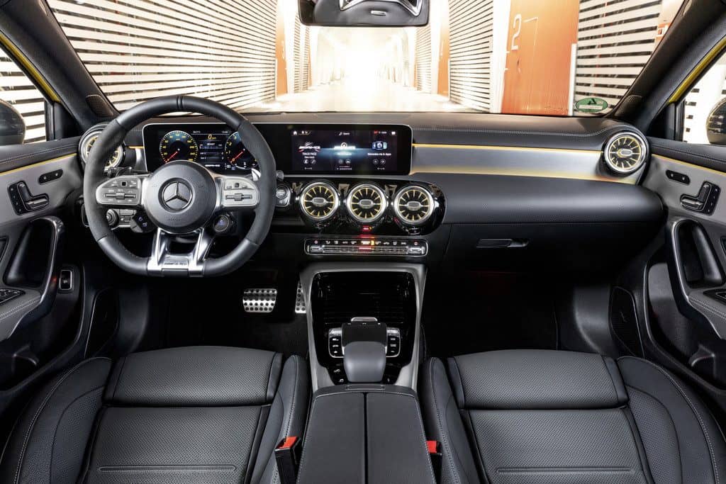 Paris 2018: Neuer Einstieg bei AMG mit 306 PS 1 der-Autotester