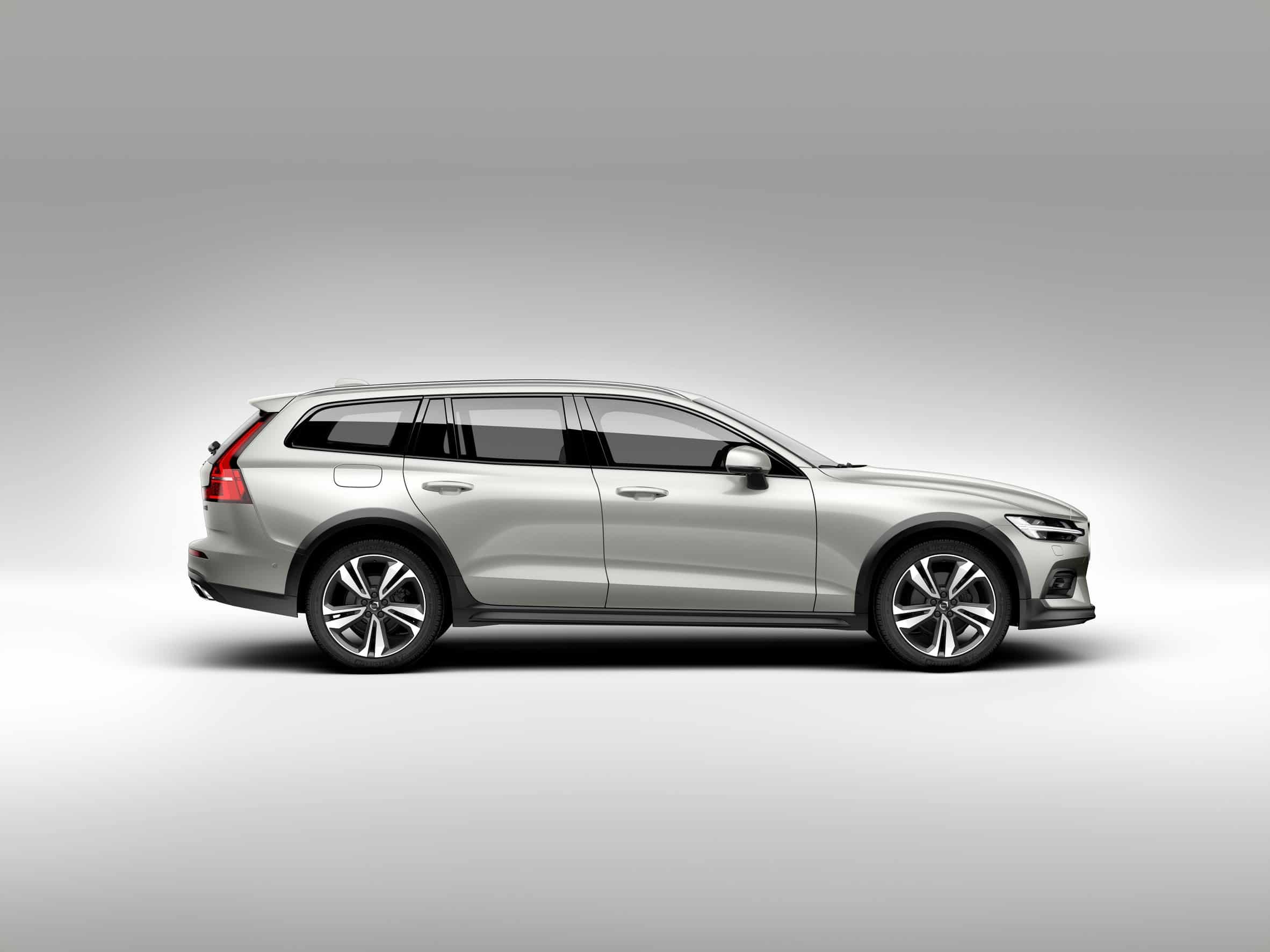 Mit Volvo V60 Cross Country ins neue Jahr 2 der-Autotester
