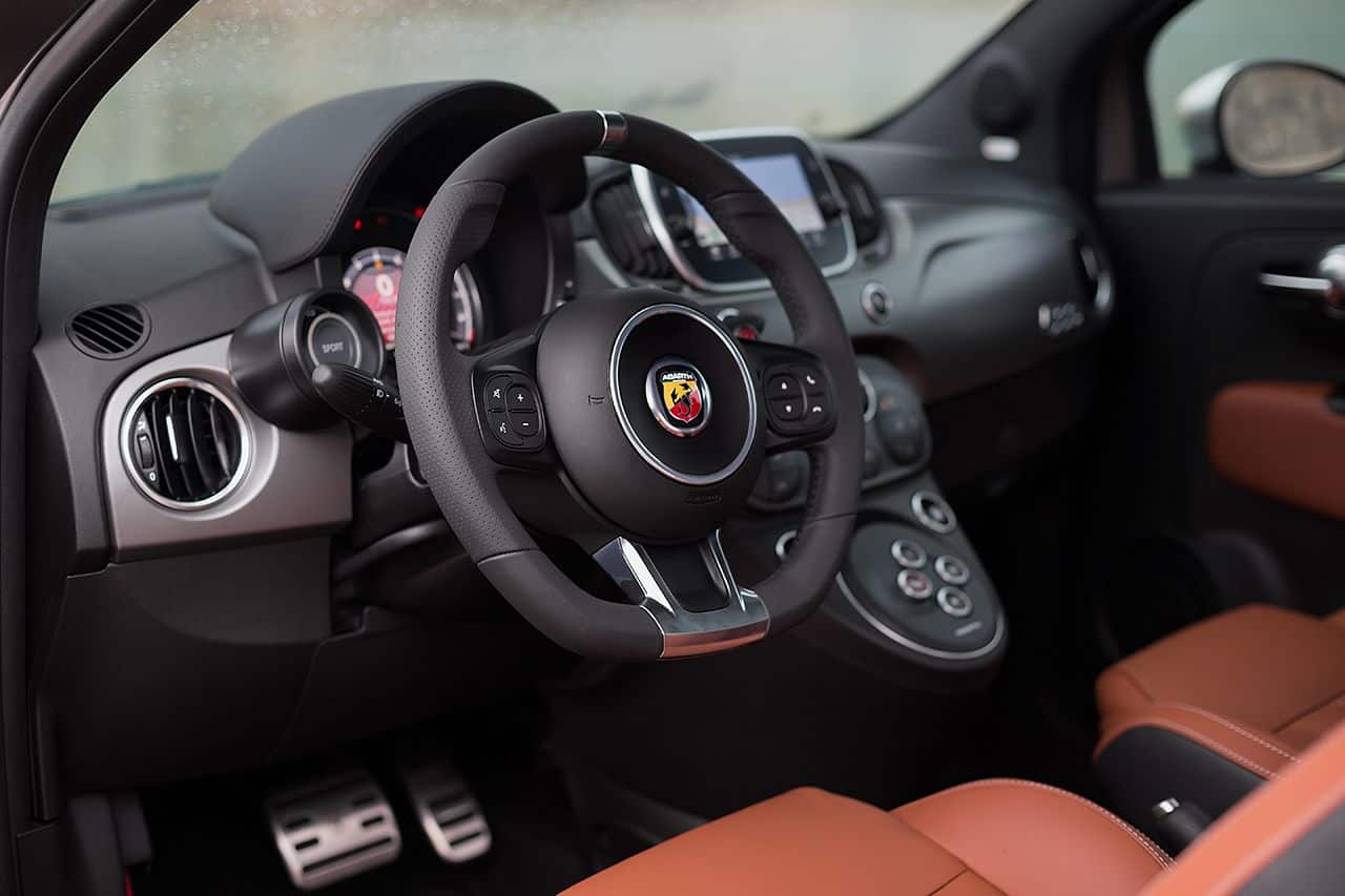 Neue Abarth 595 Modelle auf der Targa Florio 6 der-Autotester