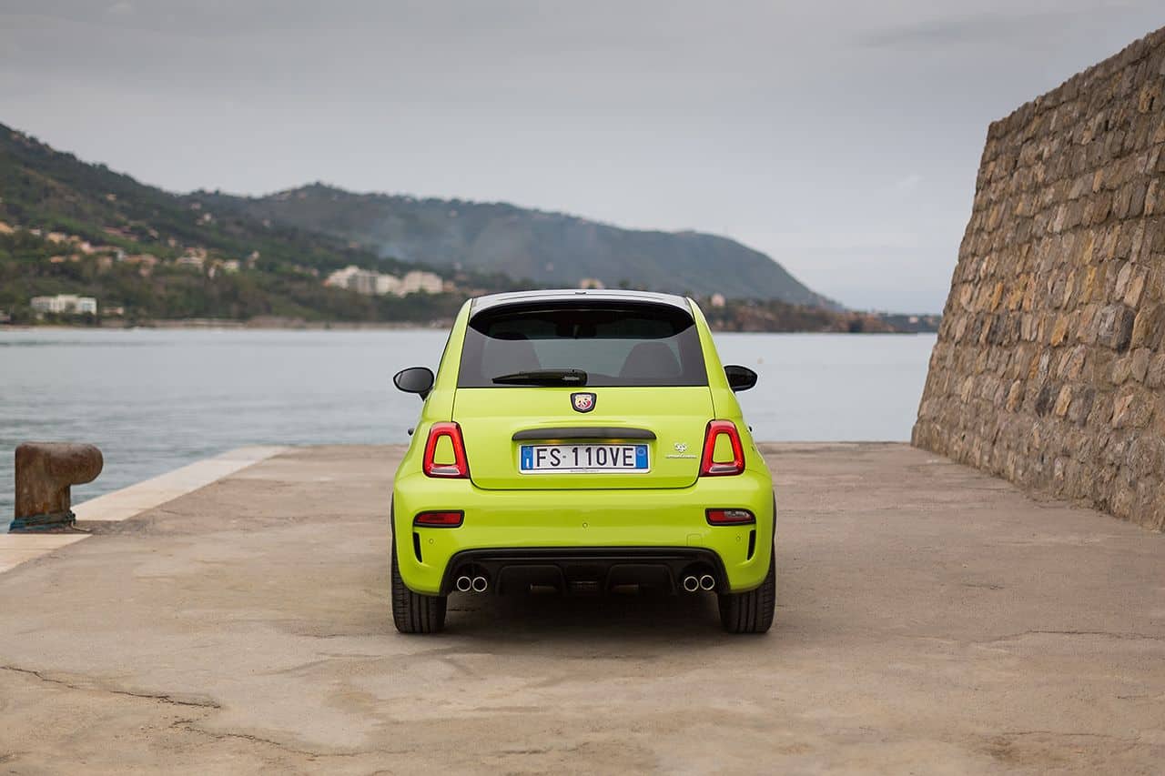 Neue Abarth 595 Modelle auf der Targa Florio 3 der-Autotester