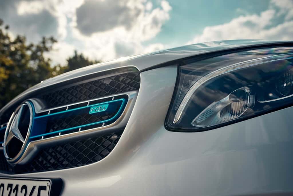 Mercedes-Benz GLC F-CELL „tankt“ außer Strom auch Wasserstoff 7 Mercedes-Benz GLC F-CELL