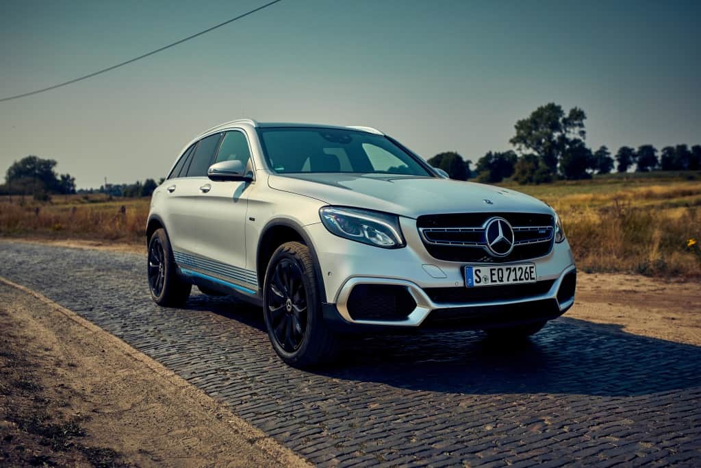 Mercedes-Benz GLC F-CELL „tankt“ außer Strom auch Wasserstoff 4 Mercedes-Benz GLC F-CELL