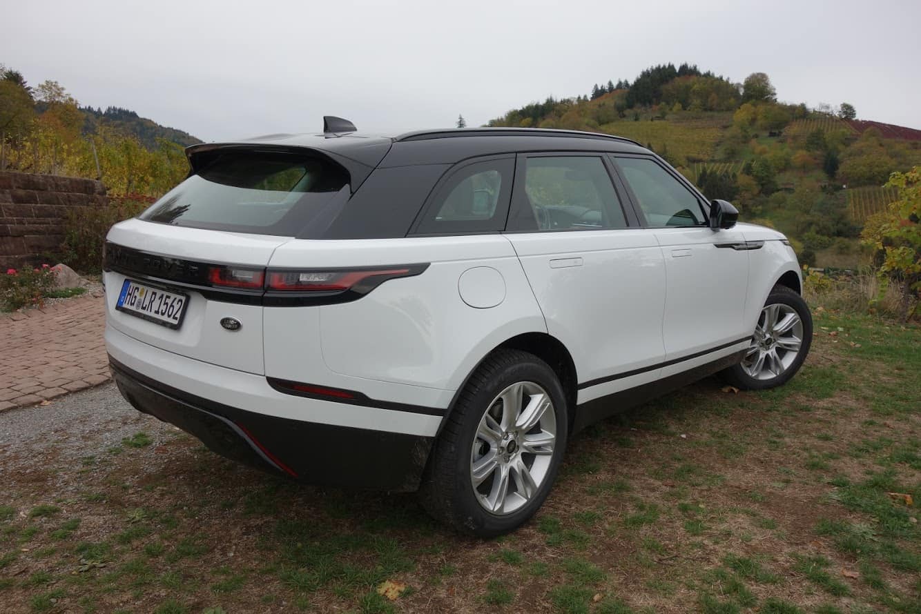 Range Rover Velar - Der Beau unter den sportlichen SUVs 1 Range Rover Velar SE