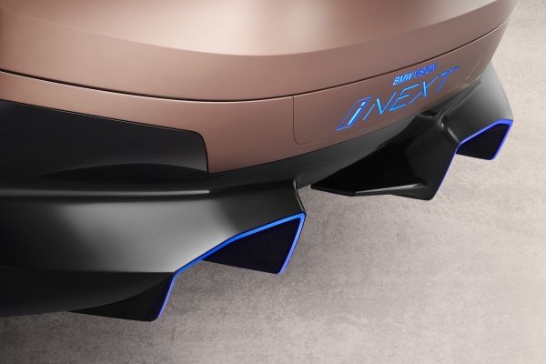 Der BMW Vision iNEXT feiert Weltpremiere auf der LA Autoshow 2 BMW Vision iNEXT