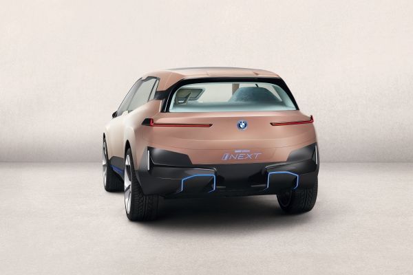 Der BMW Vision iNEXT feiert Weltpremiere auf der LA Autoshow 5 BMW Vision iNEXT