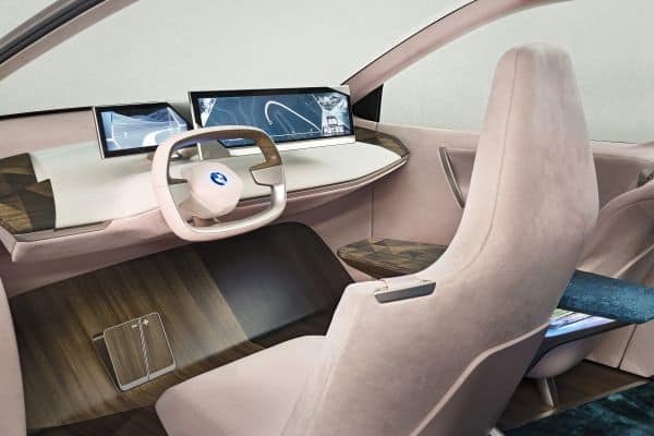 Der BMW Vision iNEXT feiert Weltpremiere auf der LA Autoshow 3 BMW Vision iNEXT
