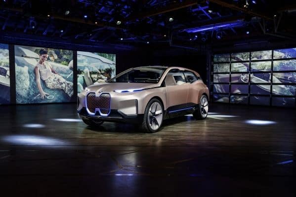 Der BMW Vision iNEXT feiert Weltpremiere auf der LA Autoshow 4 BMW Vision iNEXT