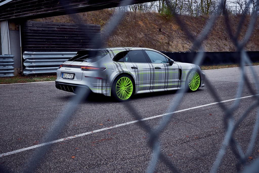 Techart präsentiert Powerkit für Porsches E-Hybrid-Modelle 2 Techart Grand GT