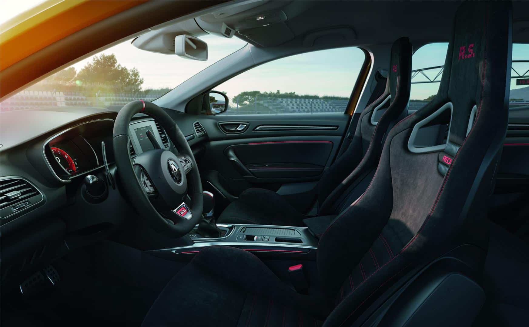 Renault Mégane geht mit Rennsporttechnik in die Vollen 3 Mégane R.S. TROPHY