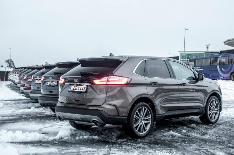 Weihnachtsmann im neuen Ford Edge gesichtet? 39 Ford Edge