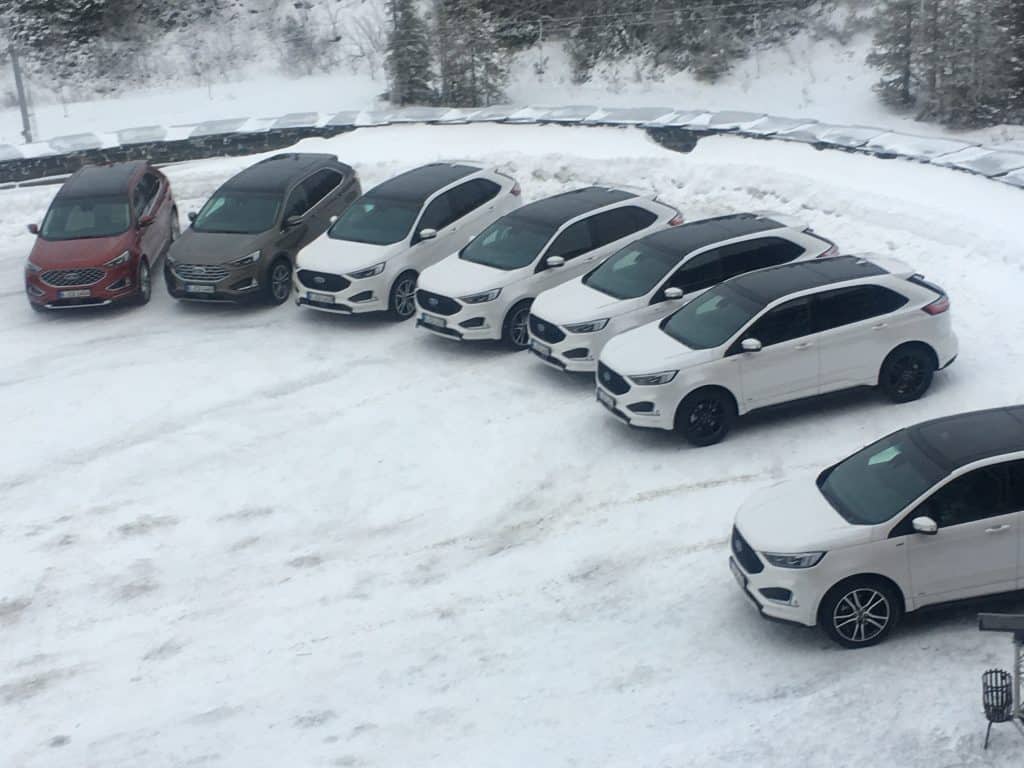 Weihnachtsmann im neuen Ford Edge gesichtet? 5 Ford Edge