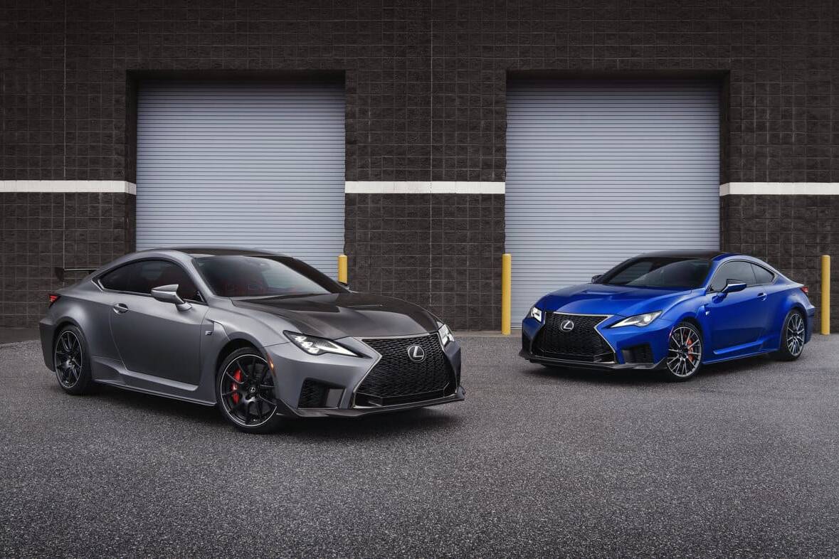 Lexus RC F und die neue RC F Track Edition fahren in Detroit vor 4 Lexus RC F und neue RC F Track Edition