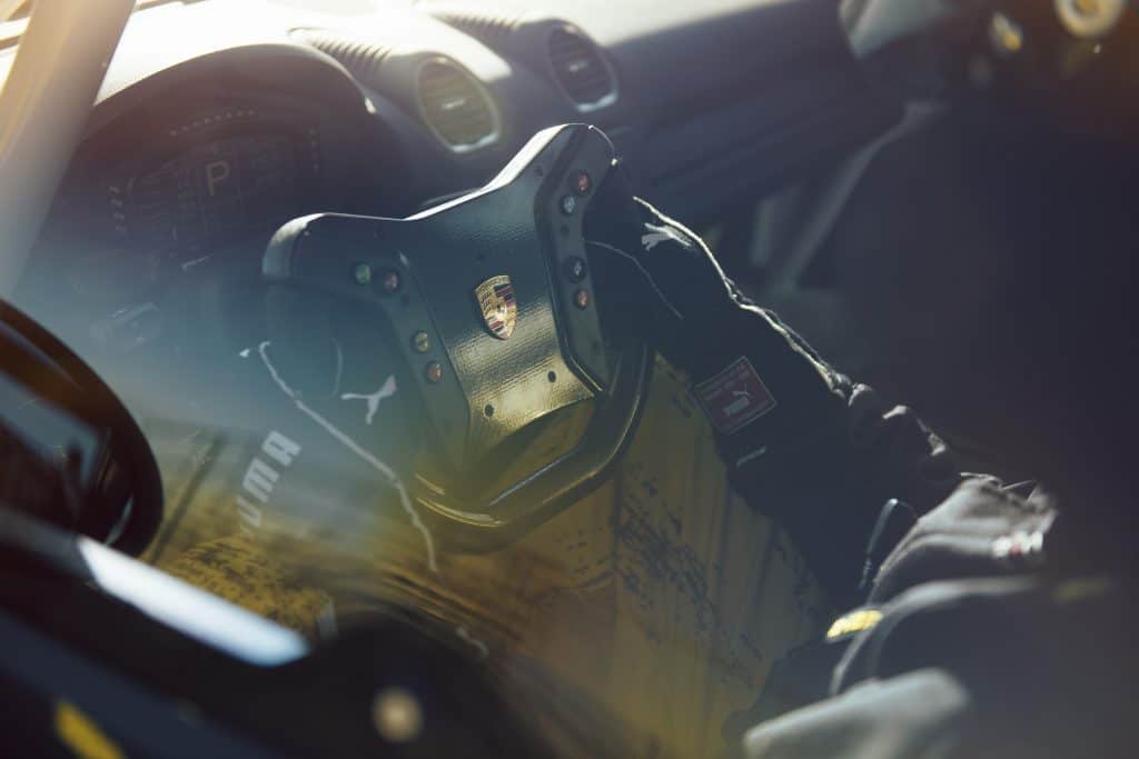 Neuer Porsche 718 Cayman GT4 Clubsport mit Biofaser-Karosserieteilen 7 Porsche 718 Cayman GT4 Clubsport