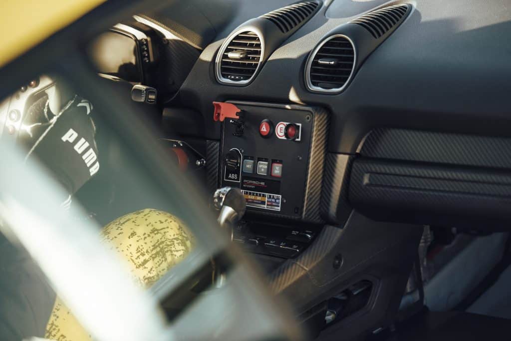 Neuer Porsche 718 Cayman GT4 Clubsport mit Biofaser-Karosserieteilen 6 Porsche 718 Cayman GT4 Clubsport