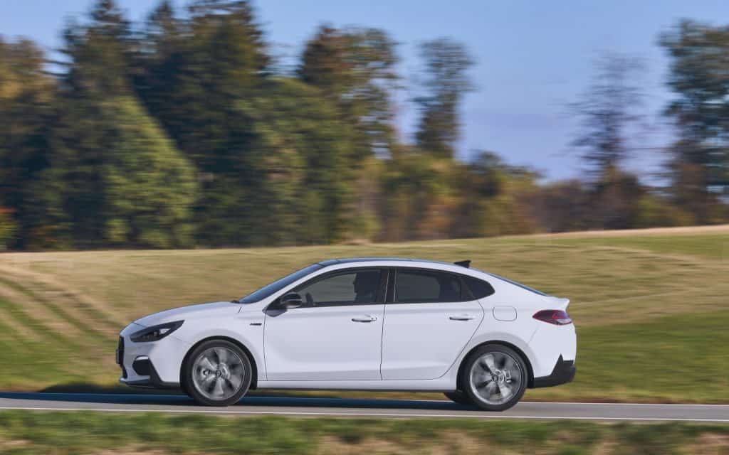 Hyundai i30 Fastback bekommt Ausstattungslinie N Line 3 hyundai-fastback-n-line-02