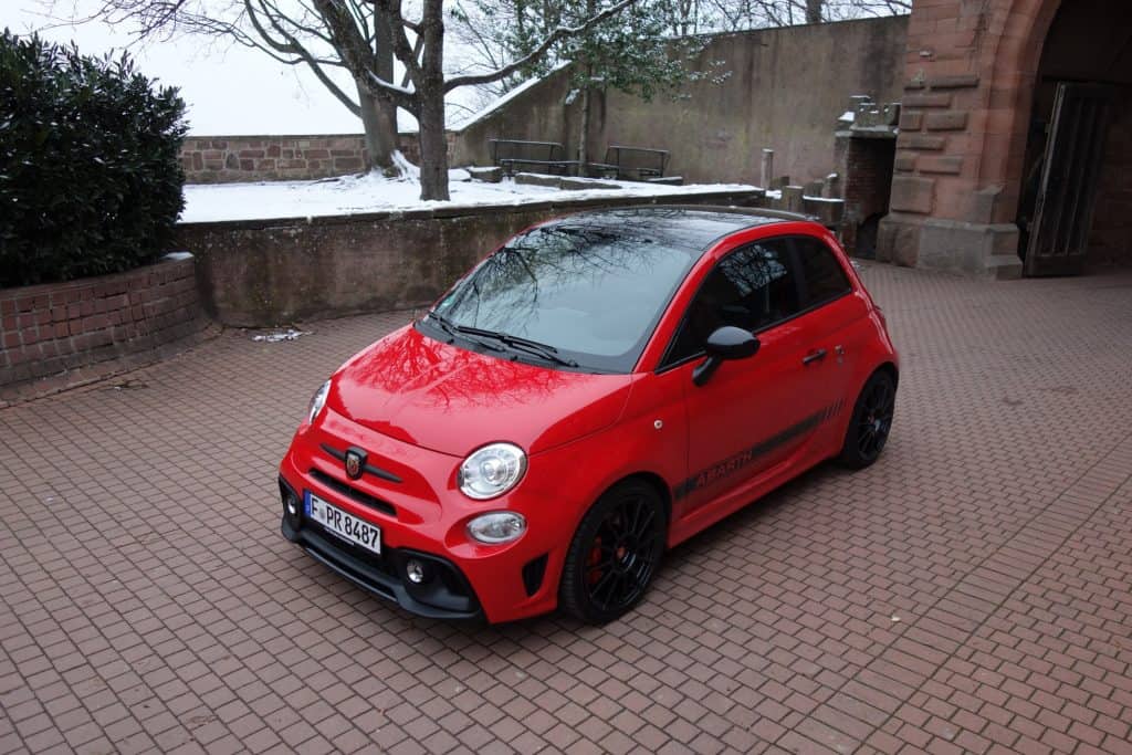 Im Abarth 595 Competizione (180 PS) auf Hasenjagd - Fahrbericht im Video 12 der-Autotester
