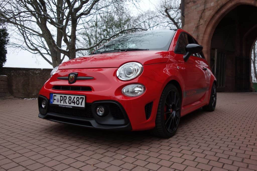 Im Abarth 595 Competizione (180 PS) auf Hasenjagd - Fahrbericht im Video 13 der-Autotester