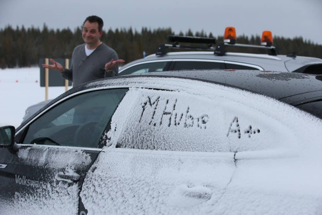 Darf ich bitten: Ein Tänzchen mit dem Arteon auf dem Eis 17 Driften mit Arteon in Arvidsjaur