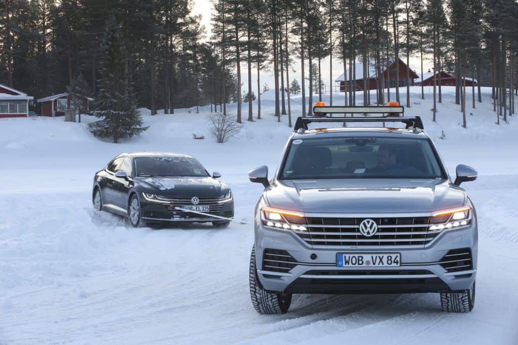 Darf ich bitten: Ein Tänzchen mit dem Arteon auf dem Eis 13 Driften mit Arteon in Arvidsjaur