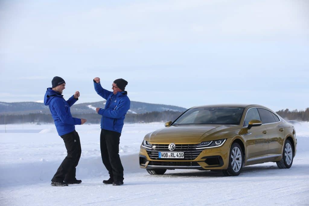 Darf ich bitten: Ein Tänzchen mit dem Arteon auf dem Eis 7 Driften mit Arteon in arvidsjaur