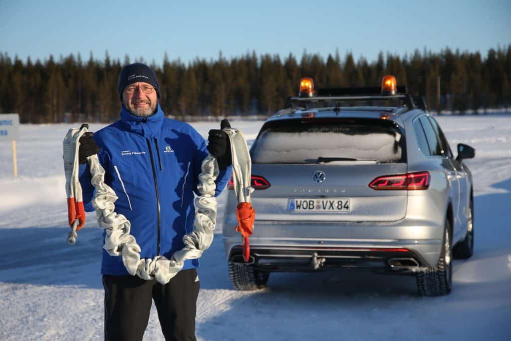 Darf ich bitten: Ein Tänzchen mit dem Arteon auf dem Eis 12 Driften mit Arteon in Arvidsjaur